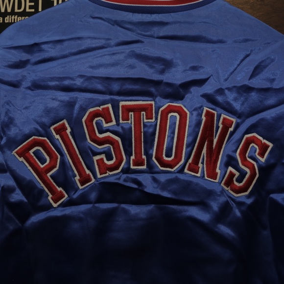 Vintage Detroit Pistons Jacket - Picture 5 of 5